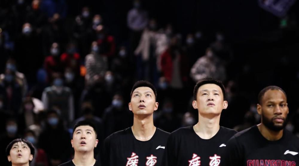 弗洛伦蒂诺以及何塞-安赫尔桑切斯认为，安切洛蒂和索拉里一样，是皇马过去、现在和未来的关键人物，并希望未来无论以何种身份，安帅都会是俱乐部的一份子。